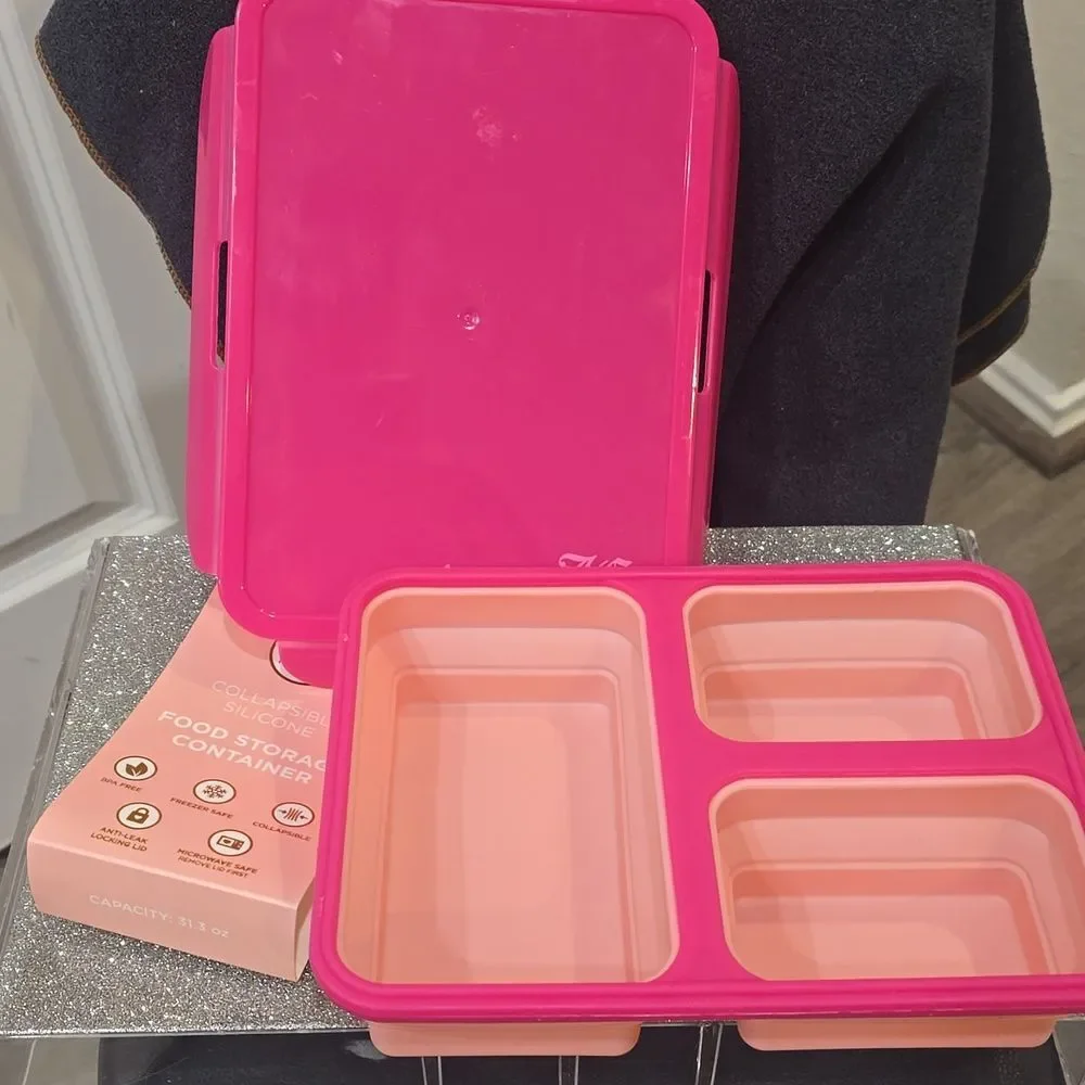 Juicy Couture Home JC Logo‎ Collapsible Silicone Food Container